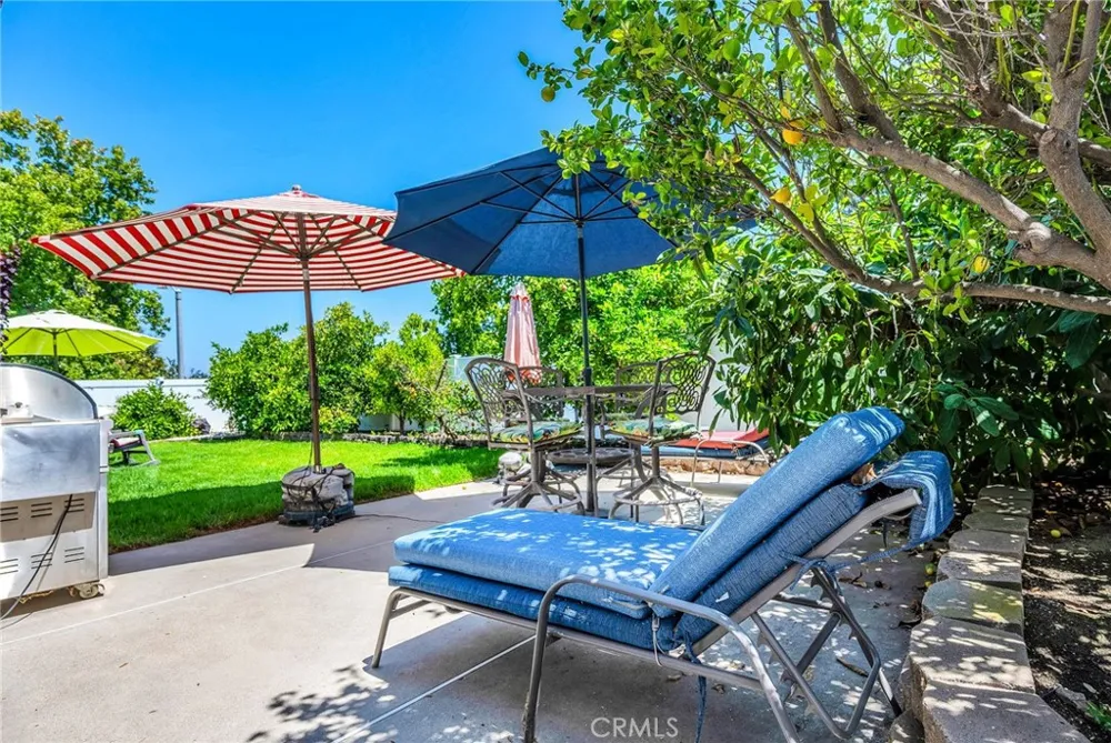 52 Sandra Court Newbury Park, CA 91320
