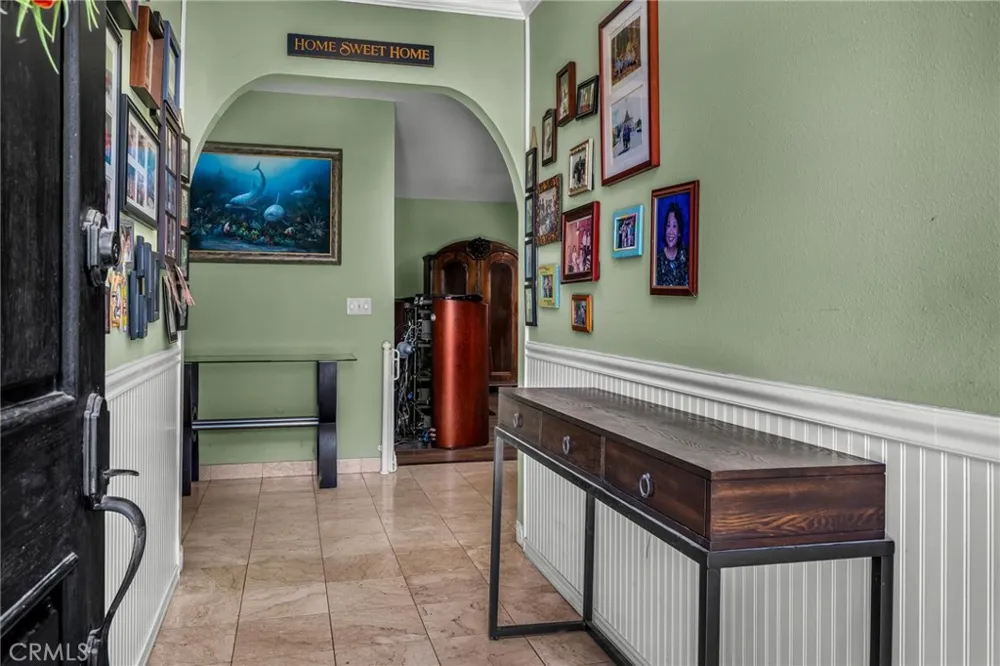 52 Sandra Court Newbury Park, CA 91320