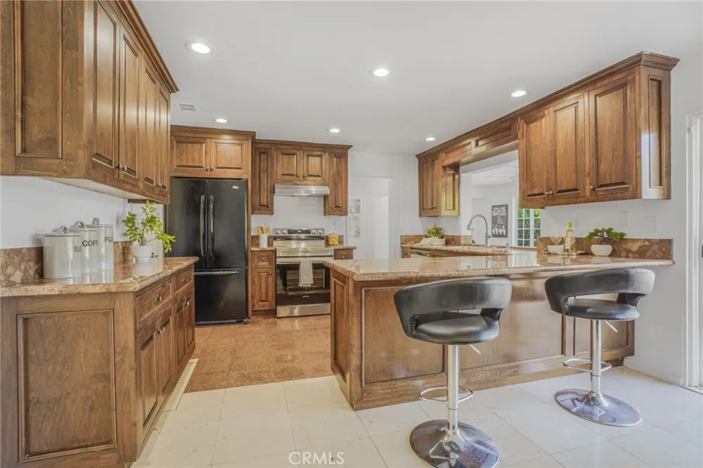 5917 Carell Avenue Agoura Hills, CA 91301