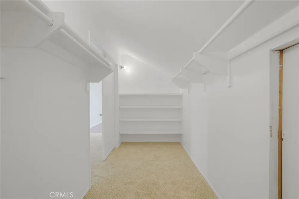 5917 Carell Avenue Agoura Hills, CA 91301