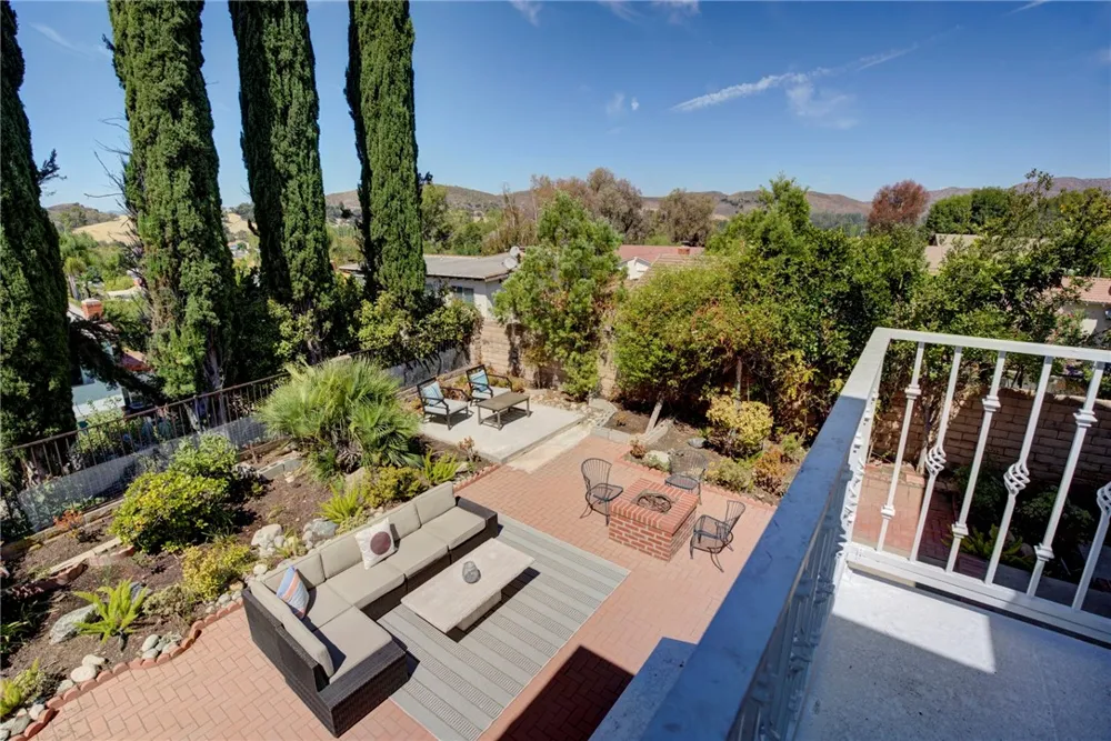 5917 Carell Avenue Agoura Hills, CA 91301