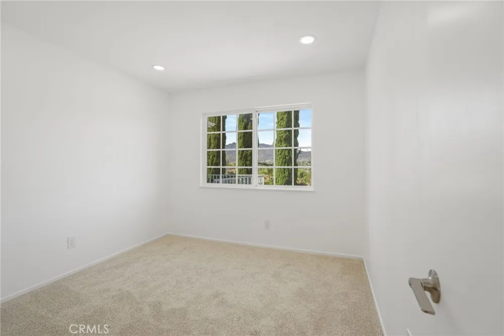 5917 Carell Avenue Agoura Hills, CA 91301