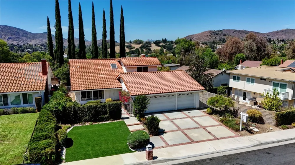 5917 Carell Avenue Agoura Hills, CA 91301