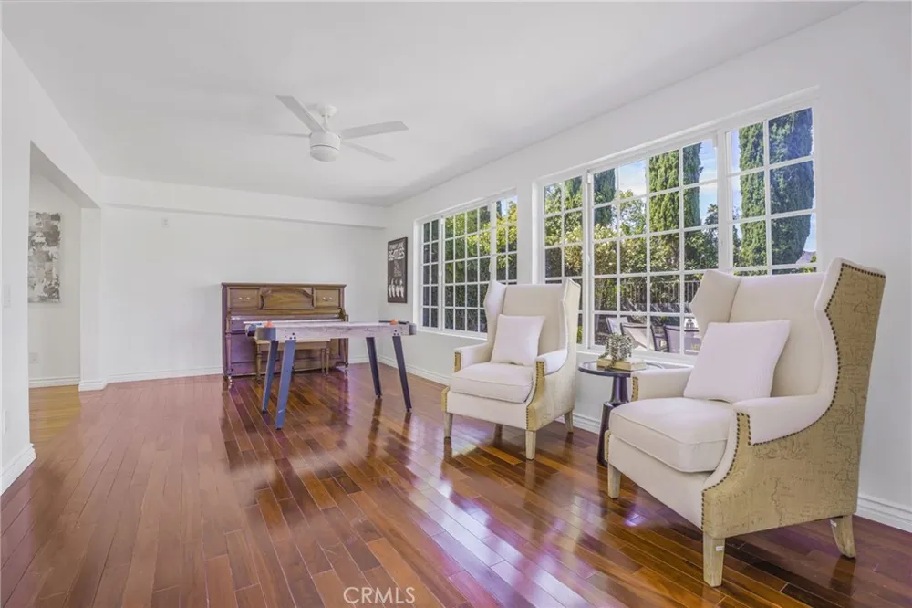 5917 Carell Avenue Agoura Hills, CA 91301