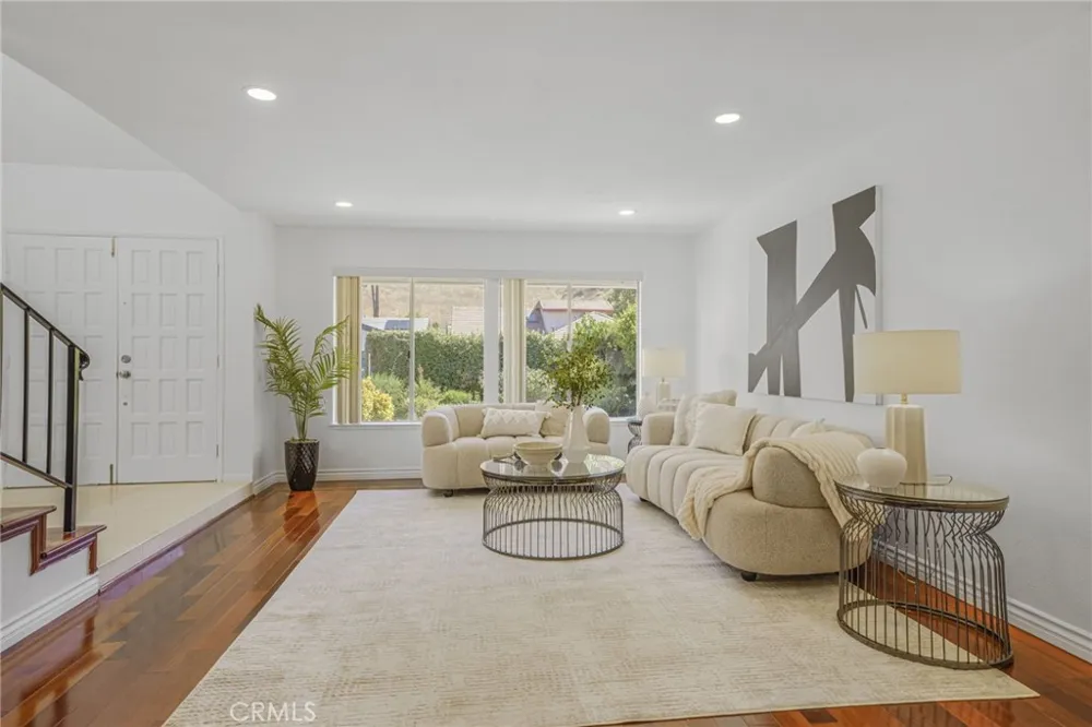 5917 Carell Avenue Agoura Hills, CA 91301