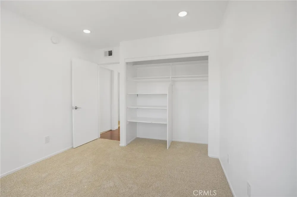 5917 Carell Avenue Agoura Hills, CA 91301