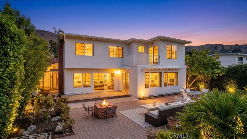 5917 Carell Avenue Agoura Hills, CA 91301