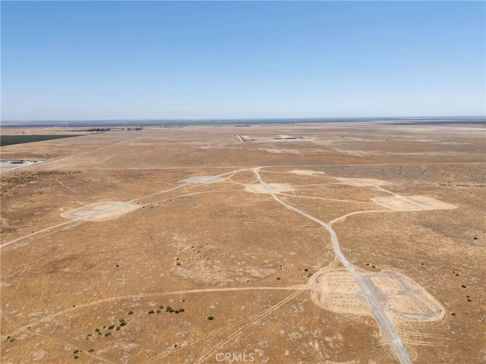 5 Gun CLub Rd. Delano, CA 90083