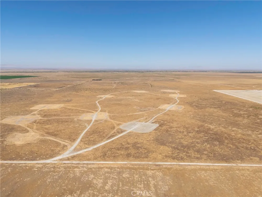 5 Gun CLub Rd. Delano, CA 90083
