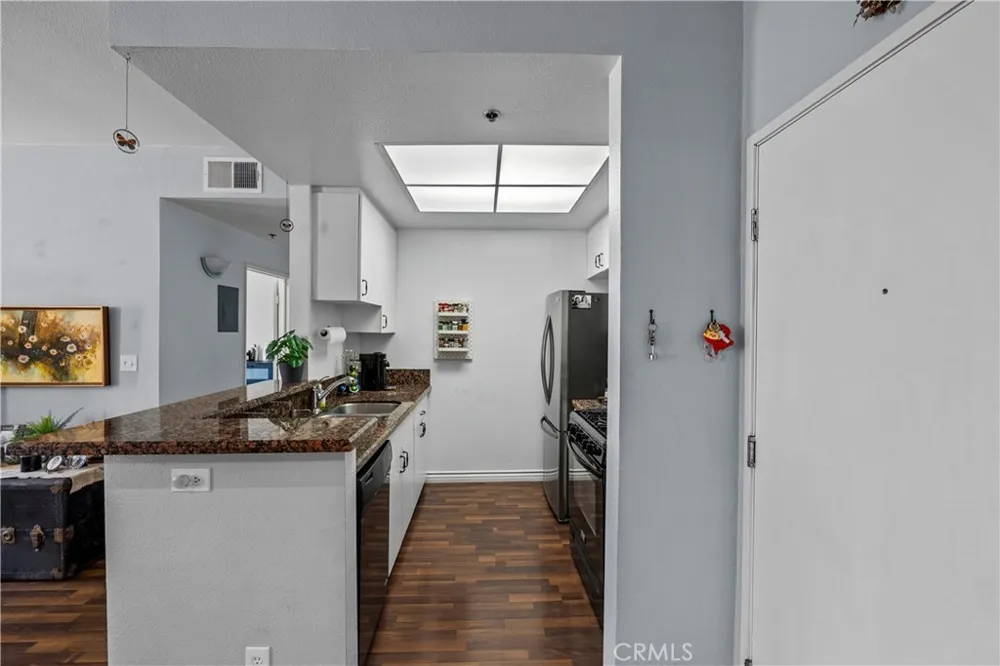 19350 Sherman Way. #328 Reseda, CA 91335