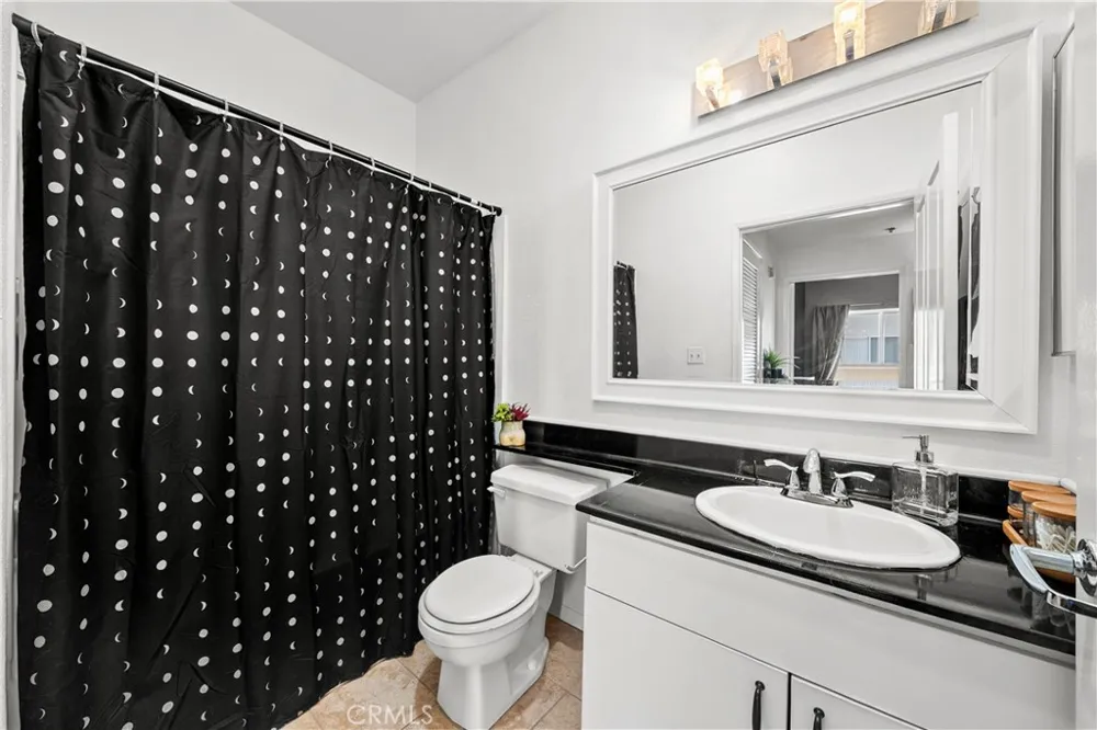 19350 Sherman Way. #328 Reseda, CA 91335