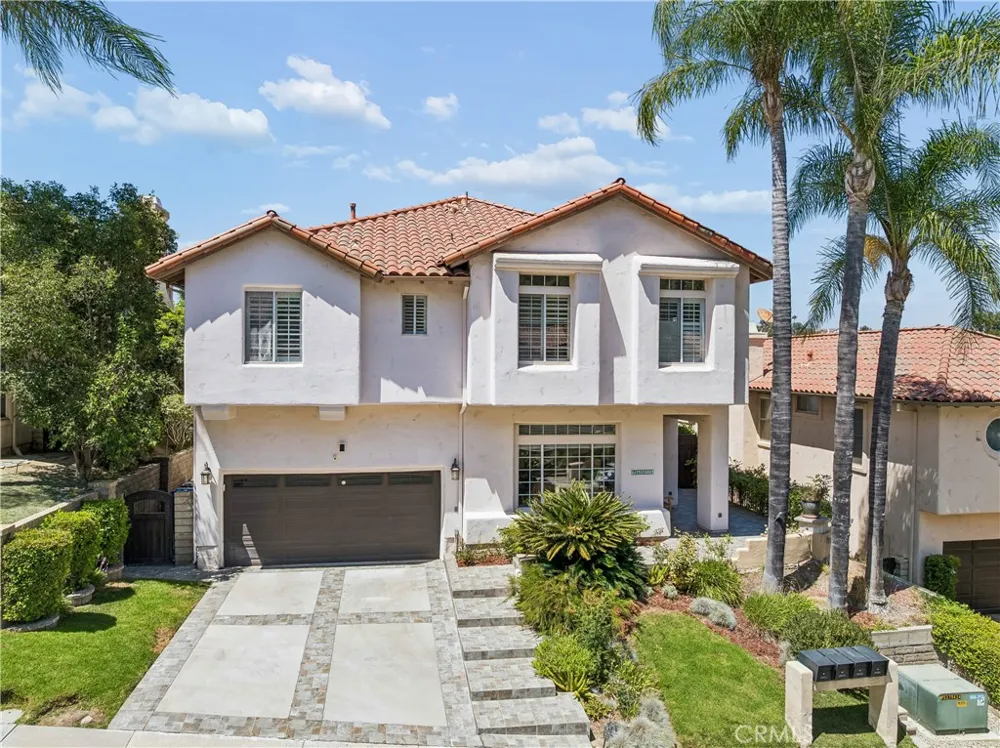 24515 Ebelden Newhall, CA 91321