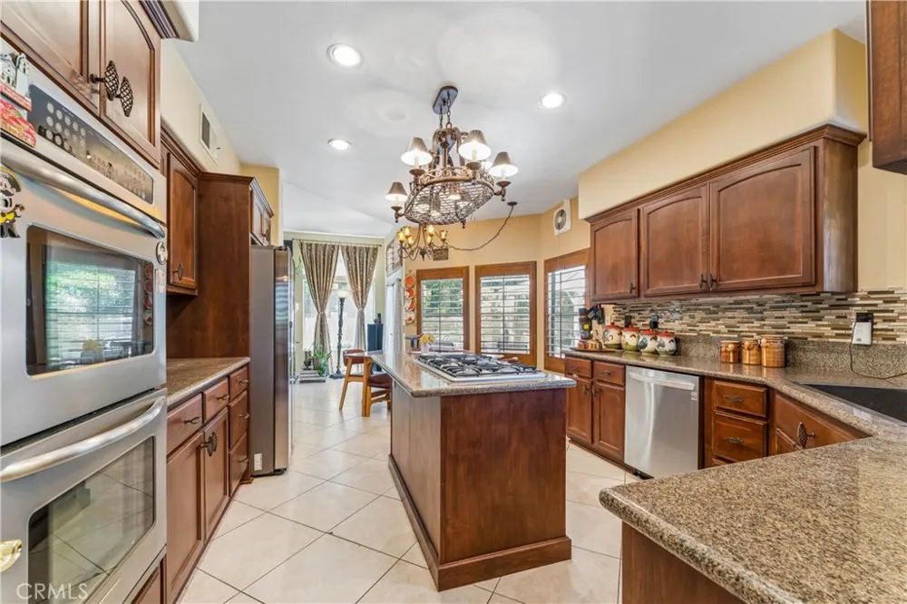 24515 Ebelden Newhall, CA 91321