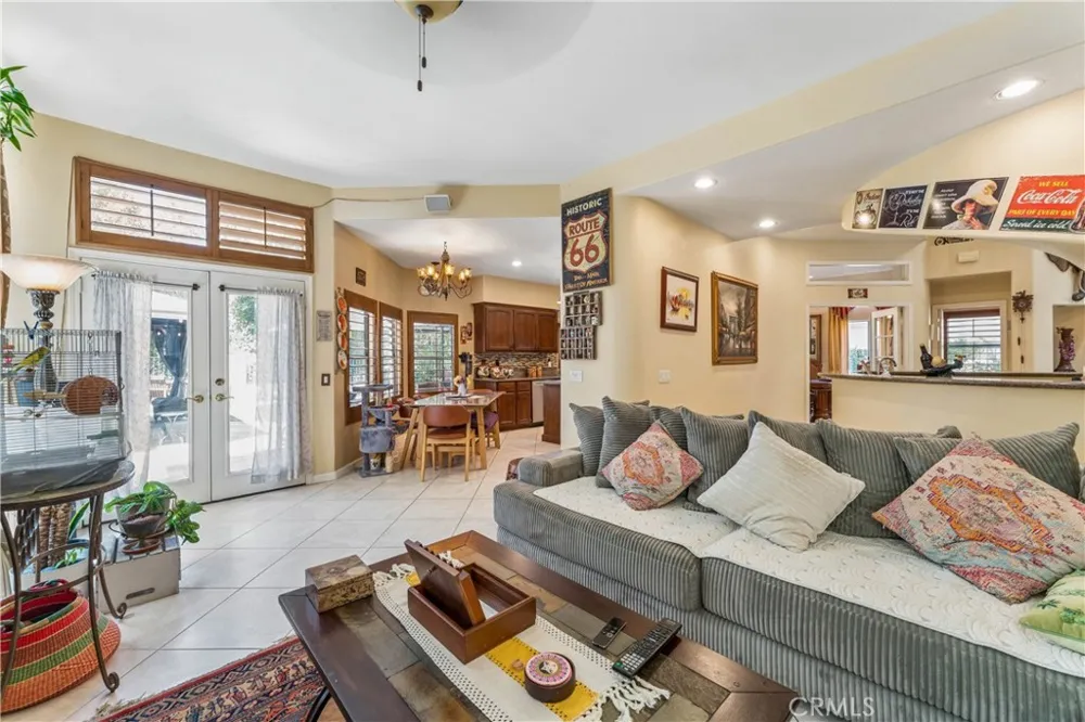 24515 Ebelden Newhall, CA 91321