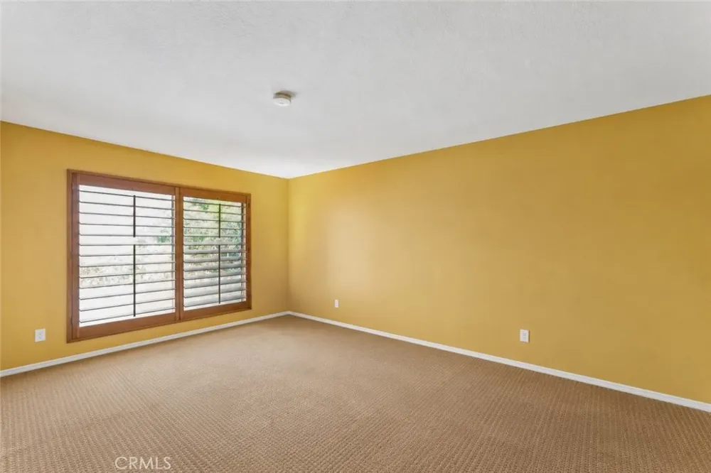 24515 Ebelden Newhall, CA 91321