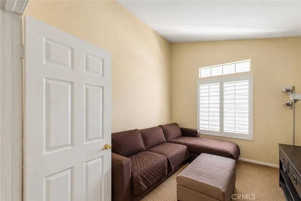 24515 Ebelden Newhall, CA 91321