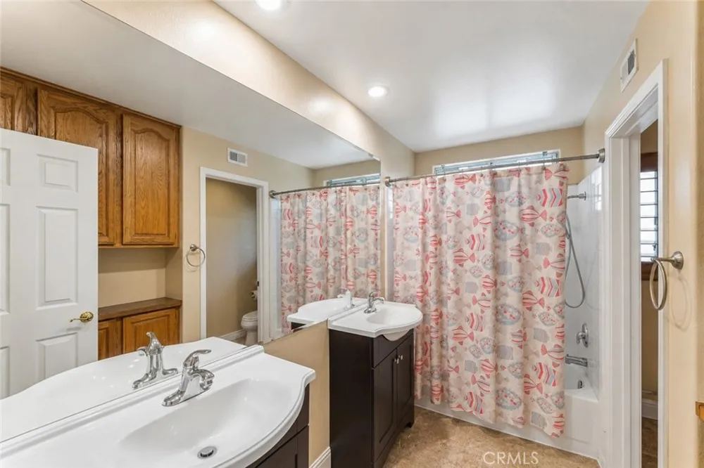 24515 Ebelden Newhall, CA 91321