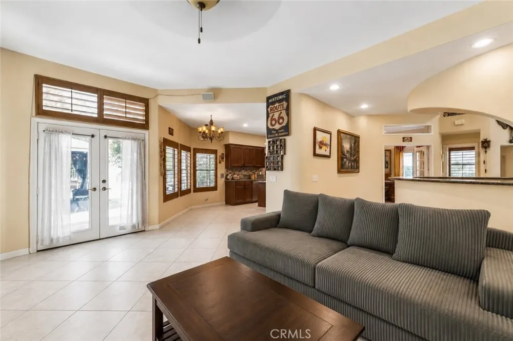 24515 Ebelden Newhall, CA 91321