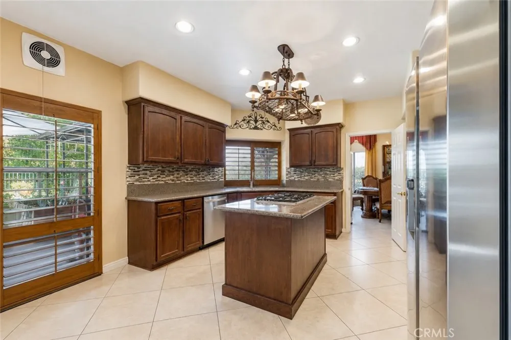 24515 Ebelden Newhall, CA 91321
