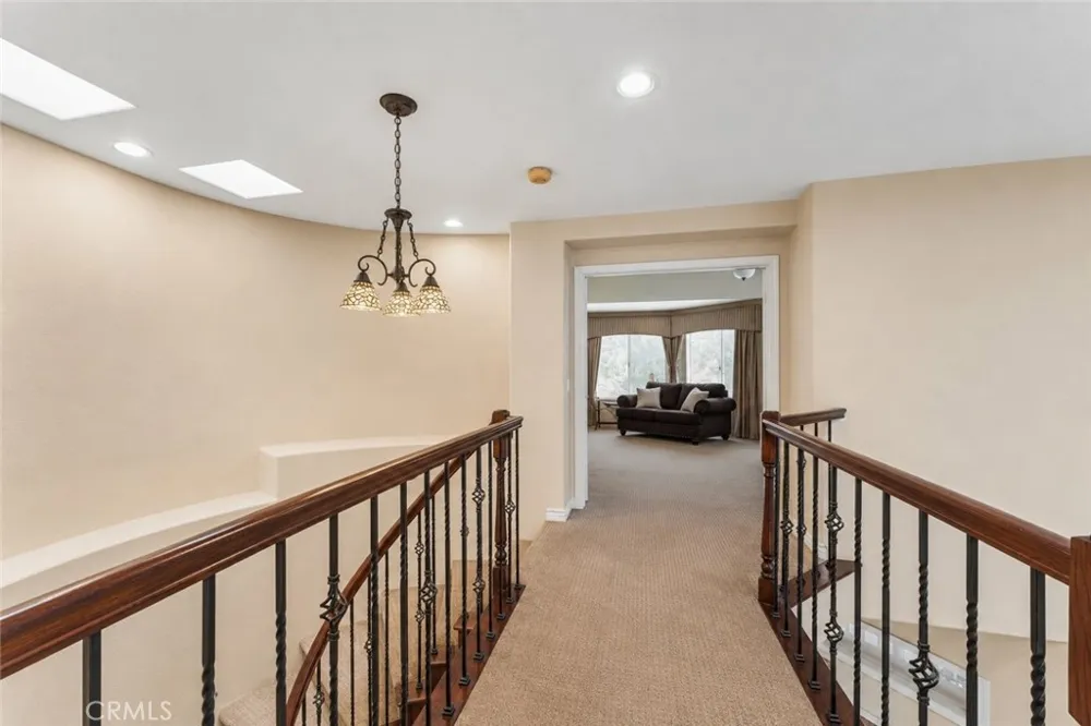 24515 Ebelden Newhall, CA 91321