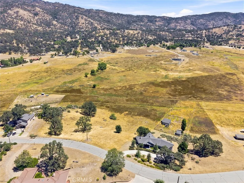 23760 Dart Tehachapi, CA 93561
