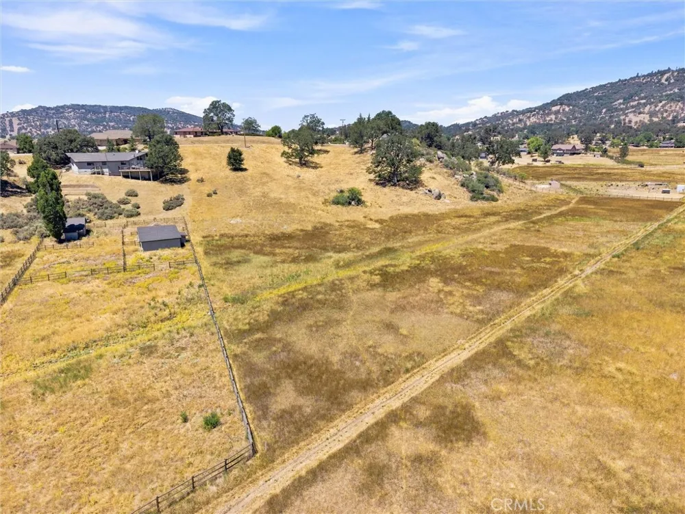 23760 Dart Tehachapi, CA 93561