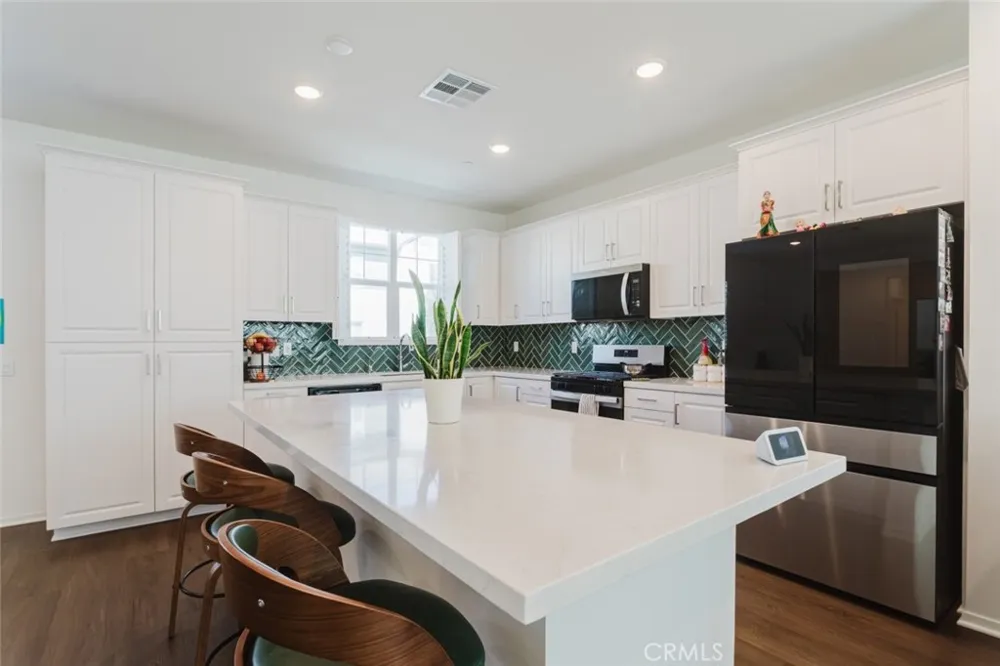4101 S Sunflower Paseo Ontario, CA 91761