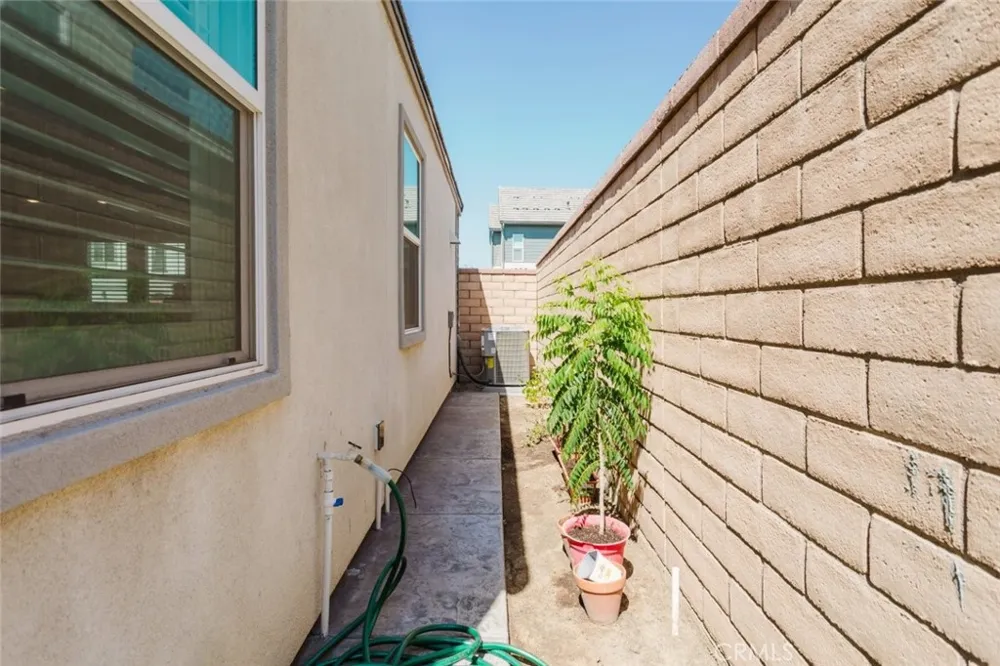 4101 S Sunflower Paseo Ontario, CA 91761
