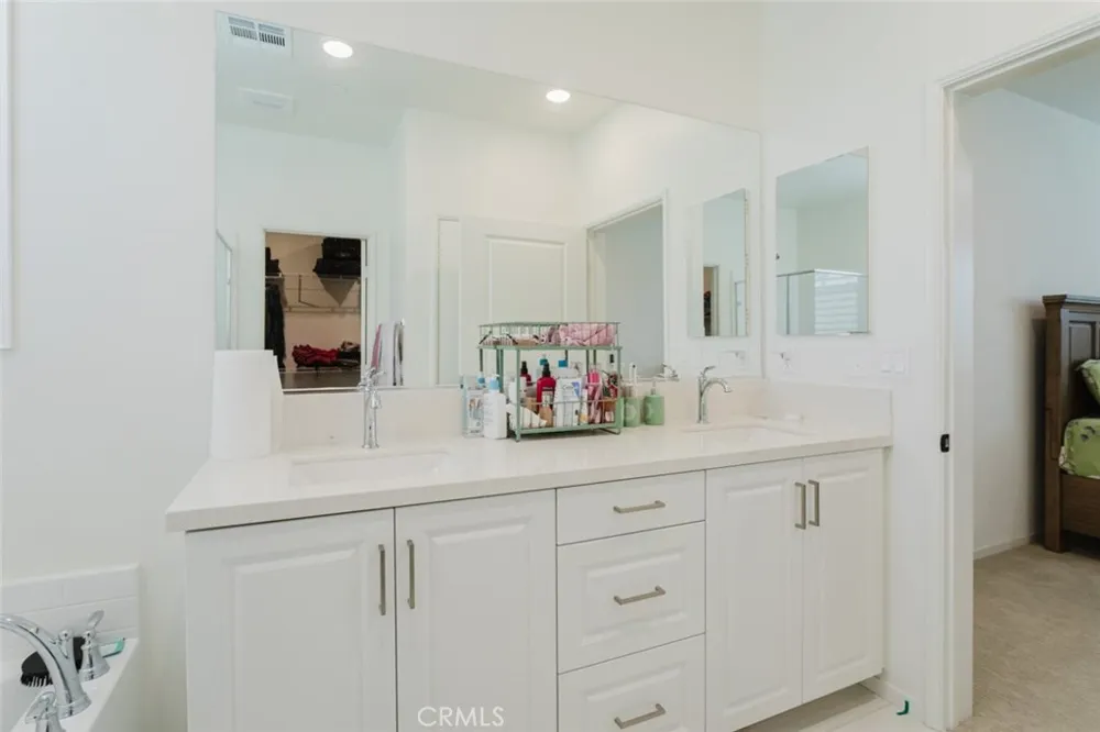 4101 S Sunflower Paseo Ontario, CA 91761
