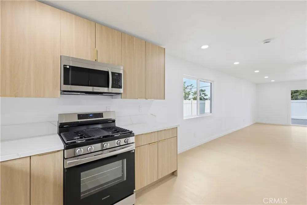 28201 Hot Springs Canyon Country, CA 91351