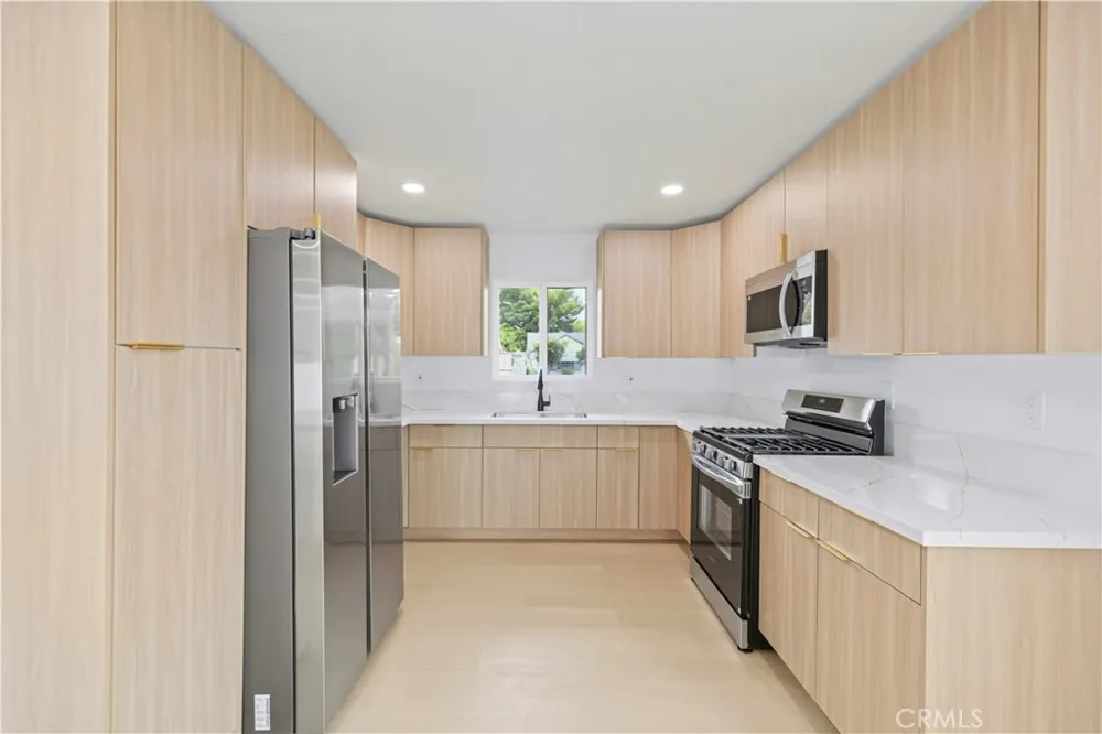 28201 Hot Springs Canyon Country, CA 91351