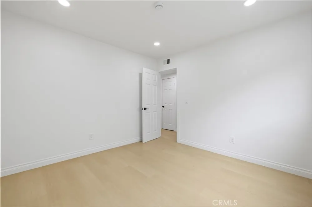 28201 Hot Springs Canyon Country, CA 91351