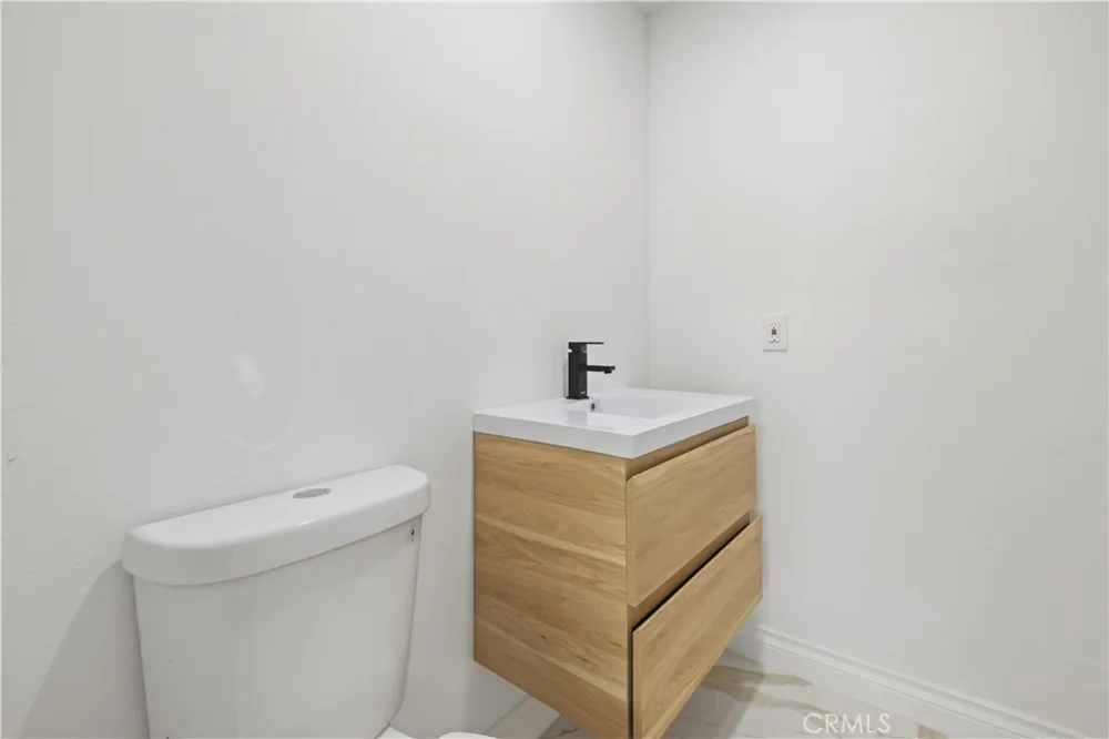 28201 Hot Springs Canyon Country, CA 91351