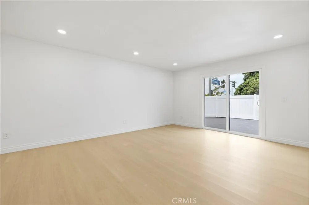 28201 Hot Springs Canyon Country, CA 91351
