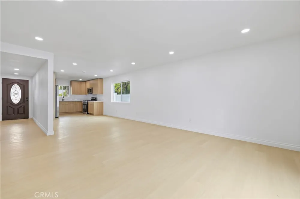 28201 Hot Springs Canyon Country, CA 91351