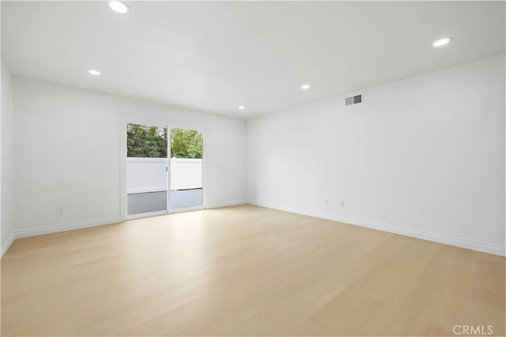 28201 Hot Springs Canyon Country, CA 91351