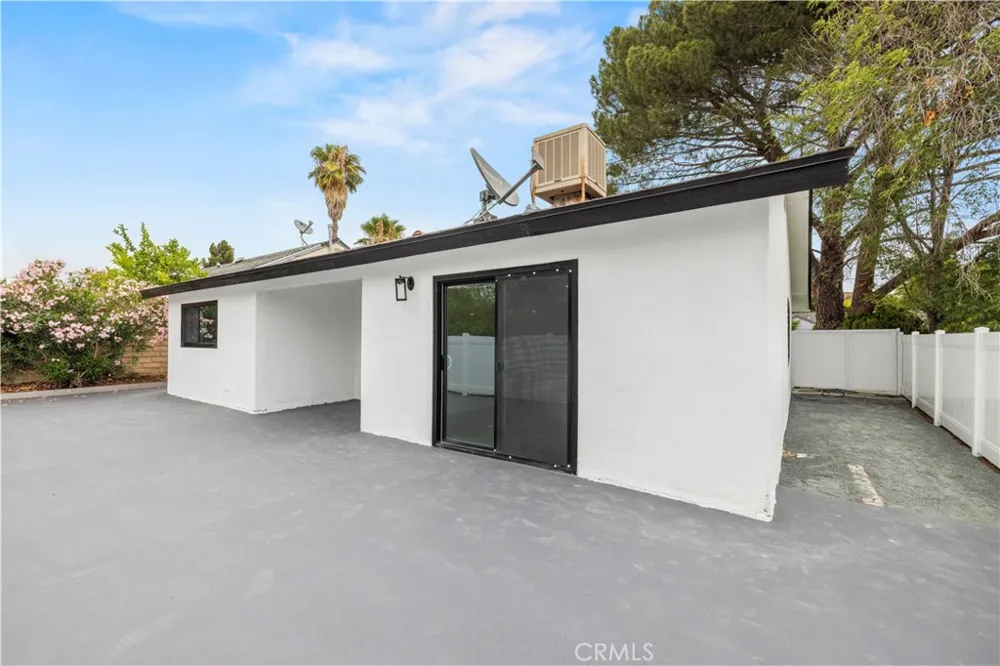 28201 Hot Springs Canyon Country, CA 91351