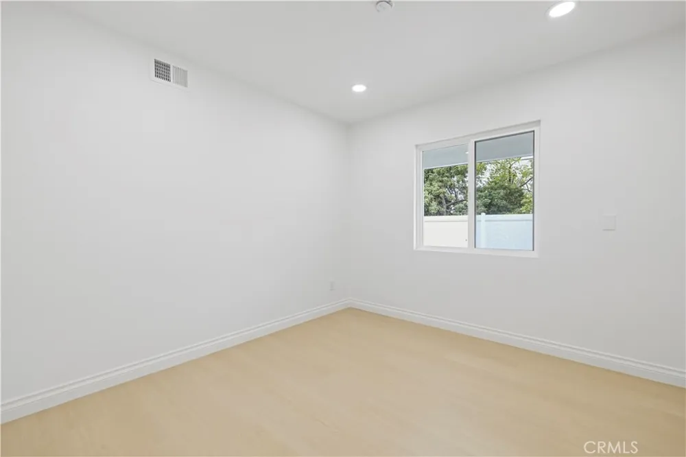 28201 Hot Springs Canyon Country, CA 91351