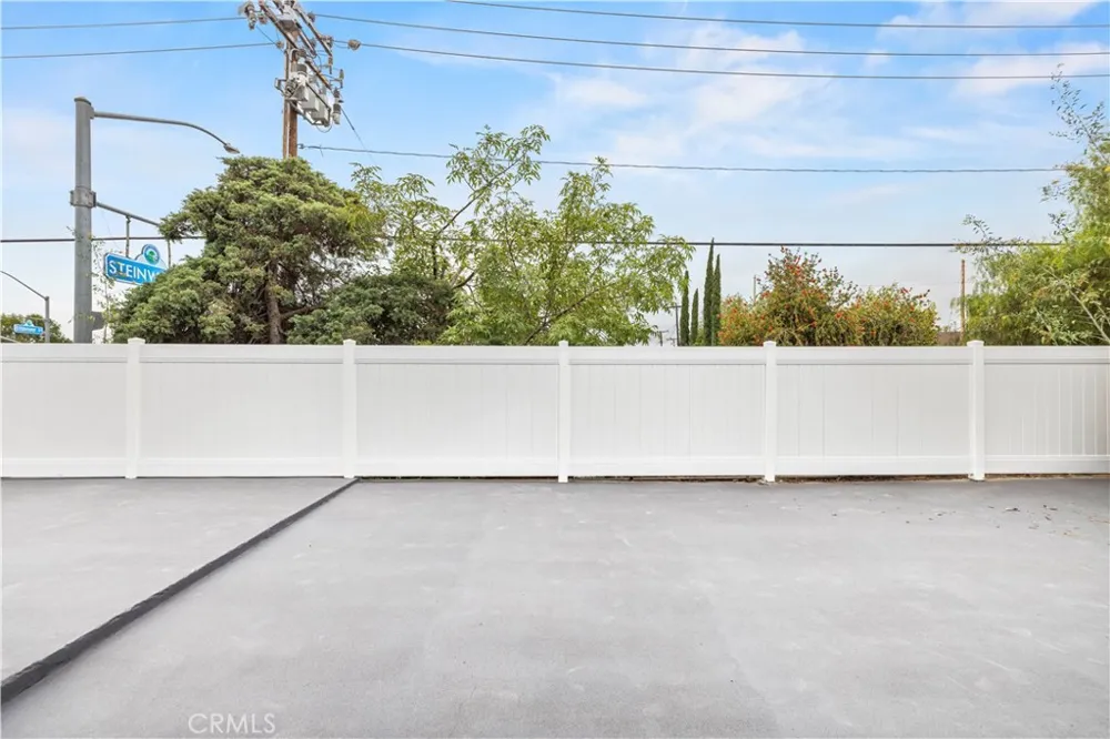 28201 Hot Springs Canyon Country, CA 91351
