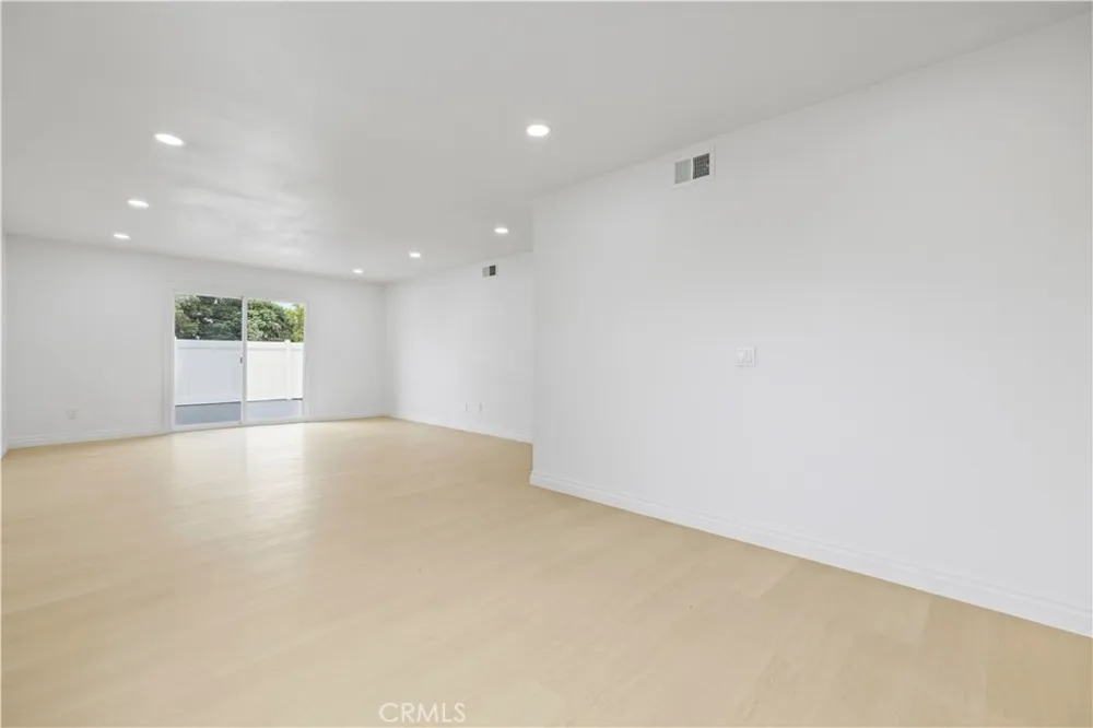 28201 Hot Springs Canyon Country, CA 91351