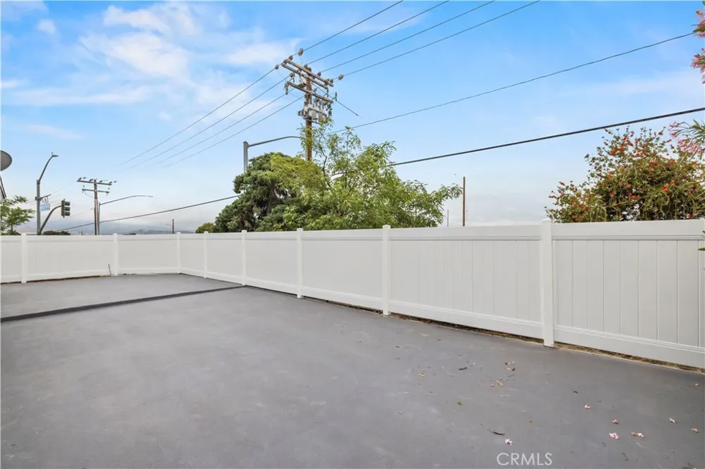 28201 Hot Springs Canyon Country, CA 91351