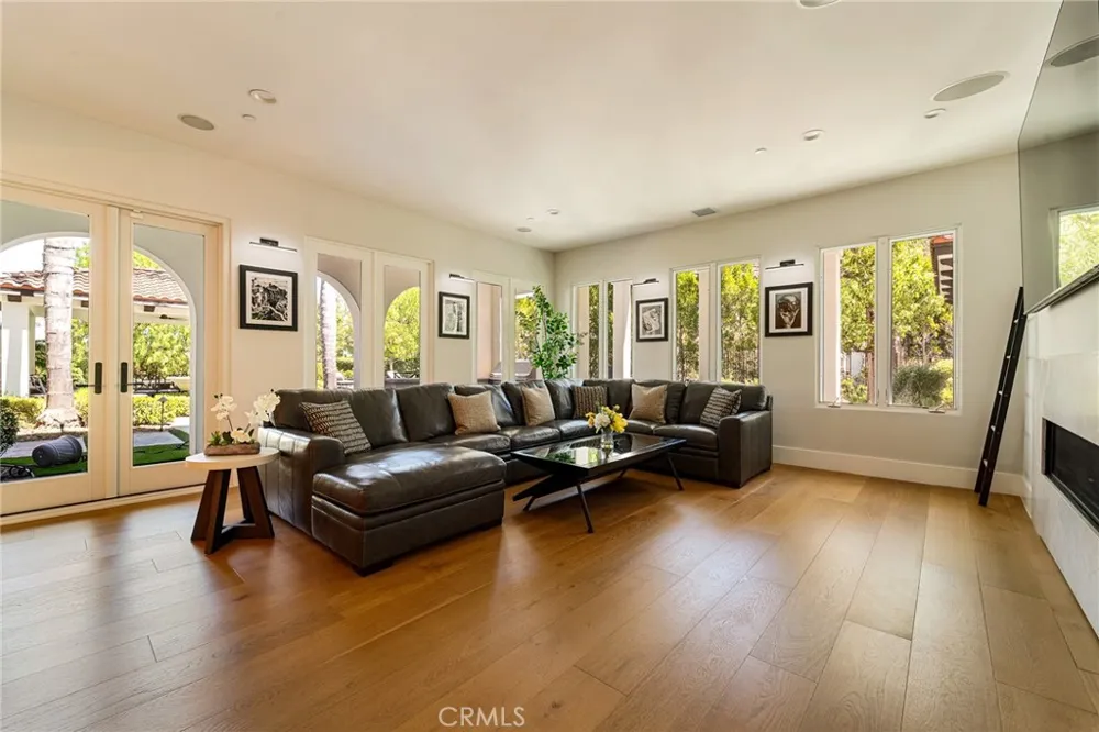 29462 Malibu View Court Agoura Hills, CA 91301