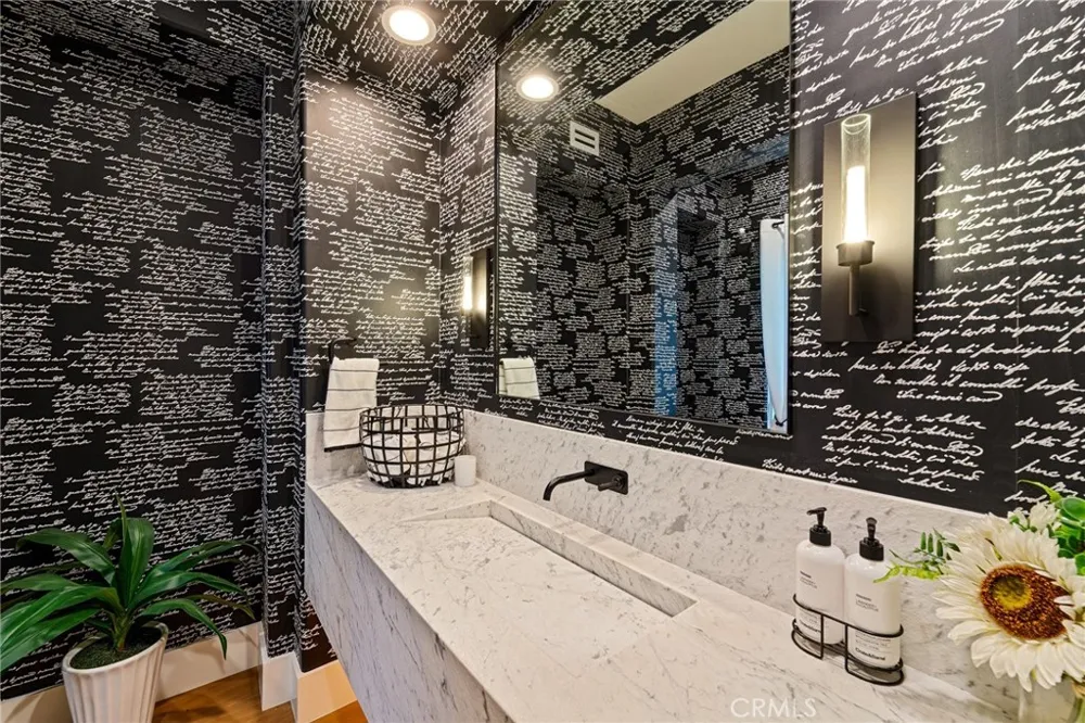 29462 Malibu View Court Agoura Hills, CA 91301