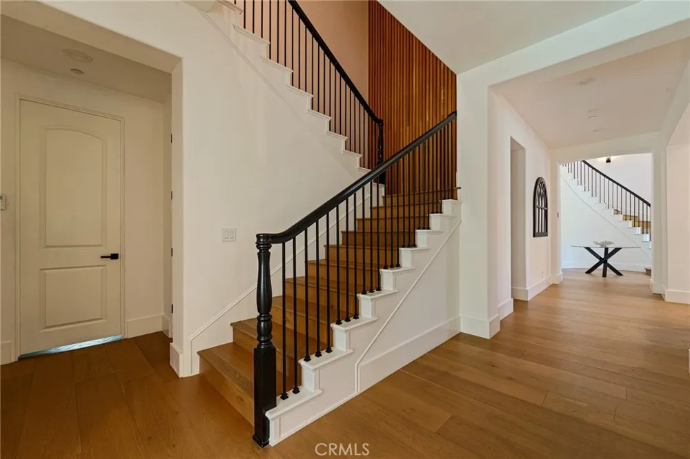 29462 Malibu View Court Agoura Hills, CA 91301