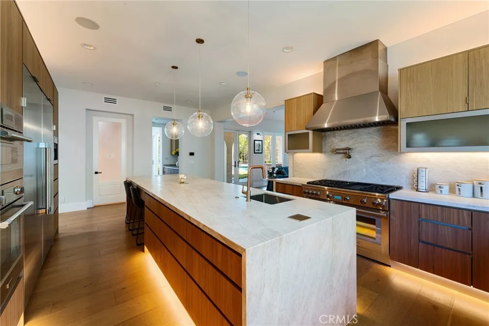 29462 Malibu View Court Agoura Hills, CA 91301
