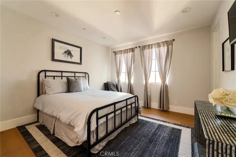 29462 Malibu View Court Agoura Hills, CA 91301