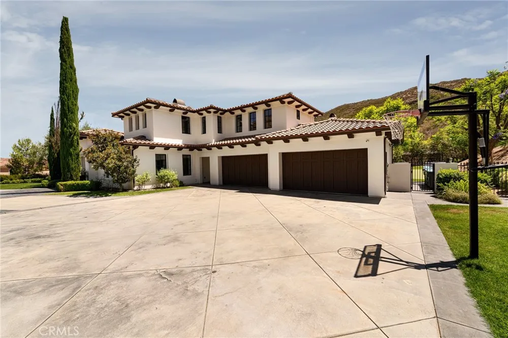 29462 Malibu View Court Agoura Hills, CA 91301