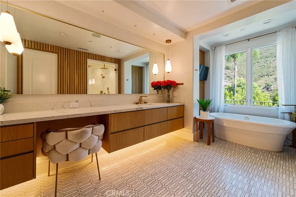 29462 Malibu View Court Agoura Hills, CA 91301