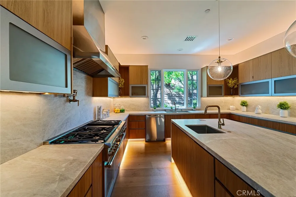 29462 Malibu View Court Agoura Hills, CA 91301