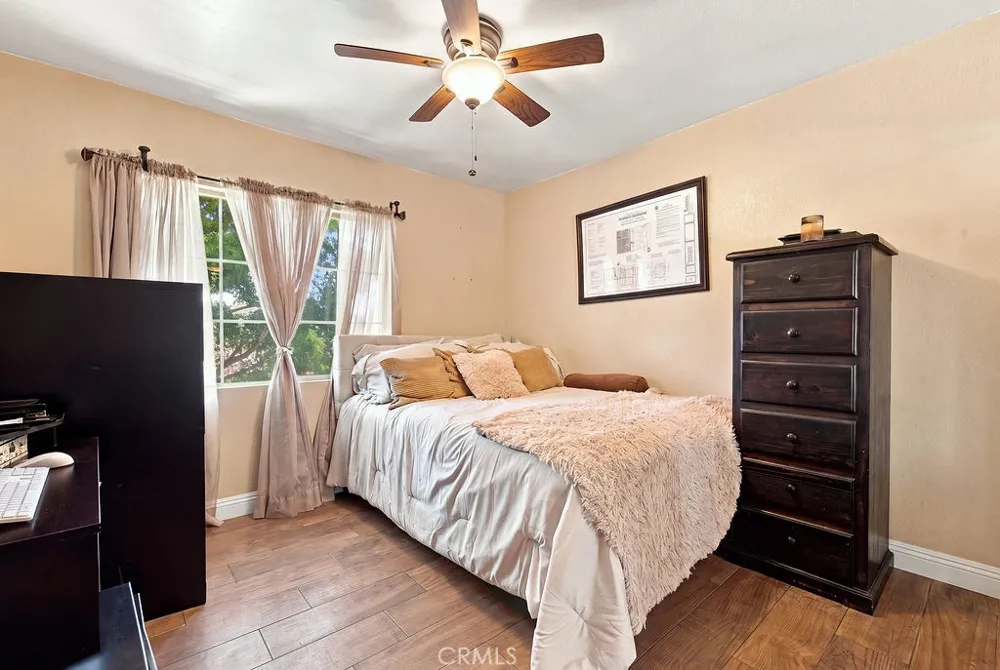 25114 Steinbeck Avenue #B Stevenson Ranch, CA 91381